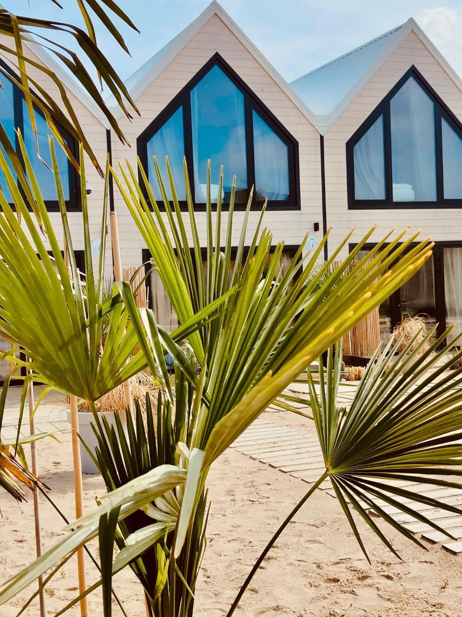Lulu Holiday Resort Domki Z Podgrzewanym Basenem Mielno (Koszalin) Exterior foto